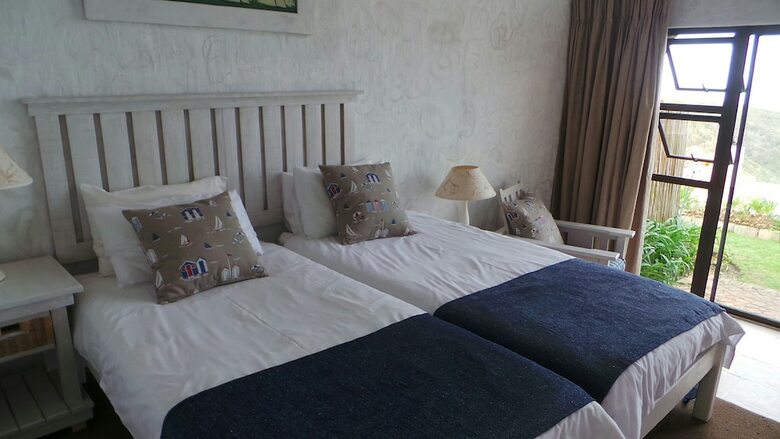 Hotel Dutton's Cove Guesthouse