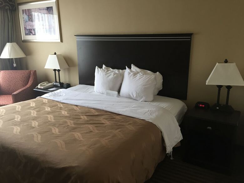 Hotel Quality Inn & Suites