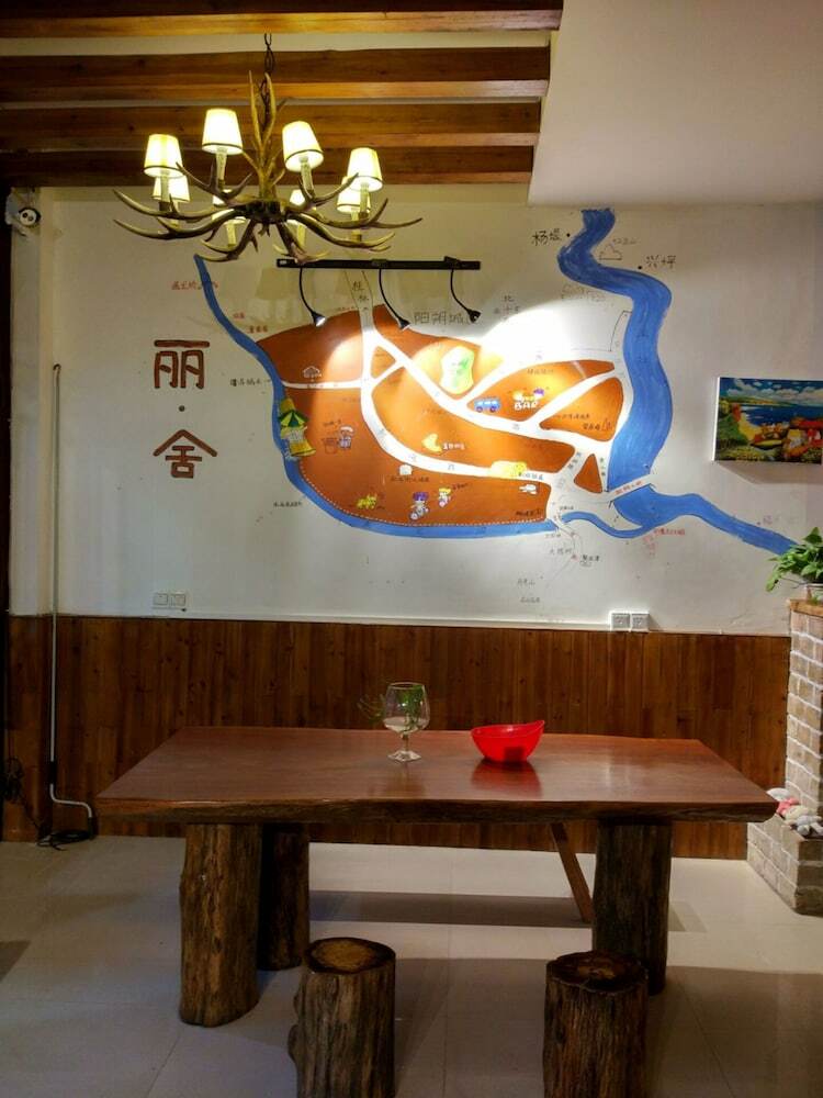 Posada Gestern Inn-english Service