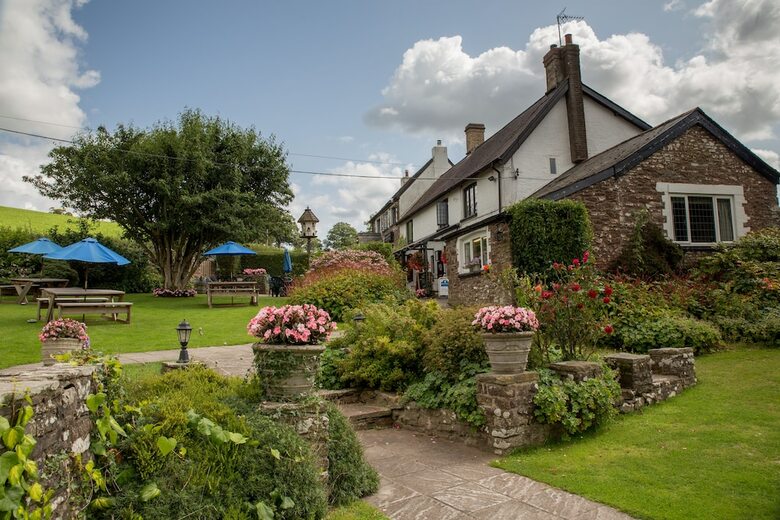 Posada The Greyhound Inn & Hotel