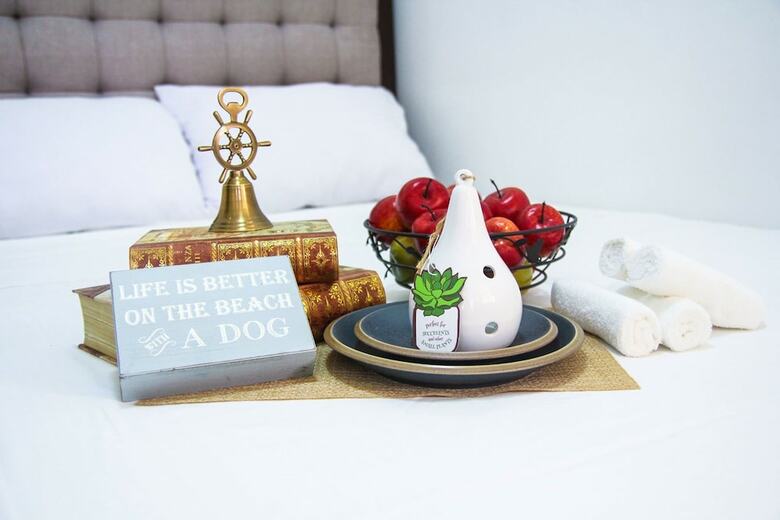 Bed & Breakfast V And G Suites Limay