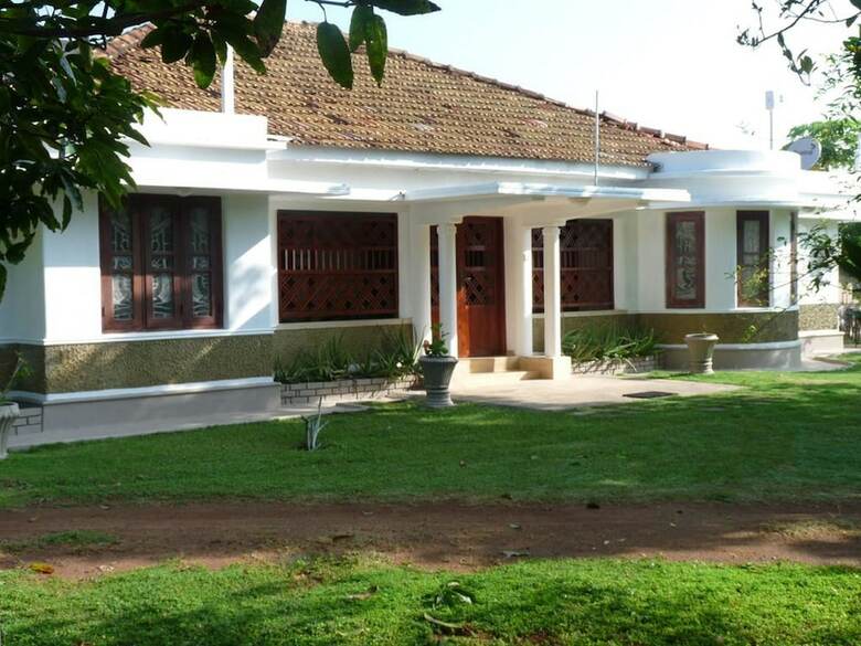 Hotel Ralahami Bungalow