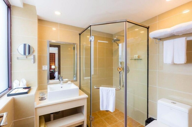 Plus Life Hotel
