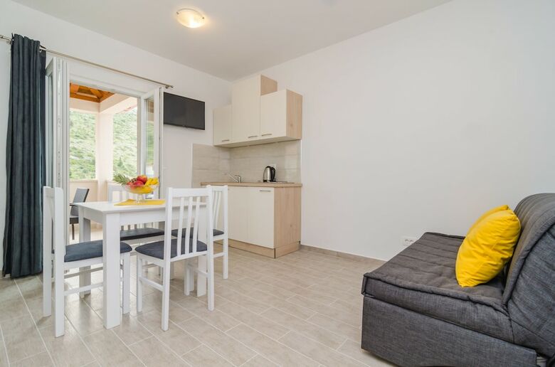 Apartments Villa Dadic