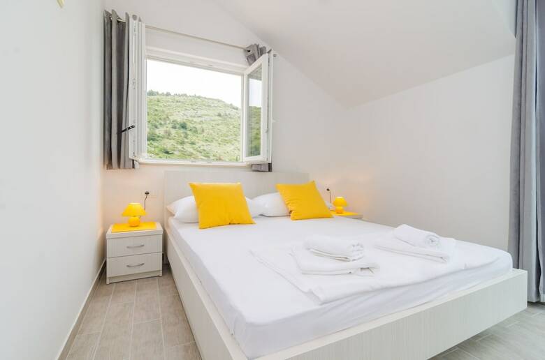 Apartments Villa Dadic