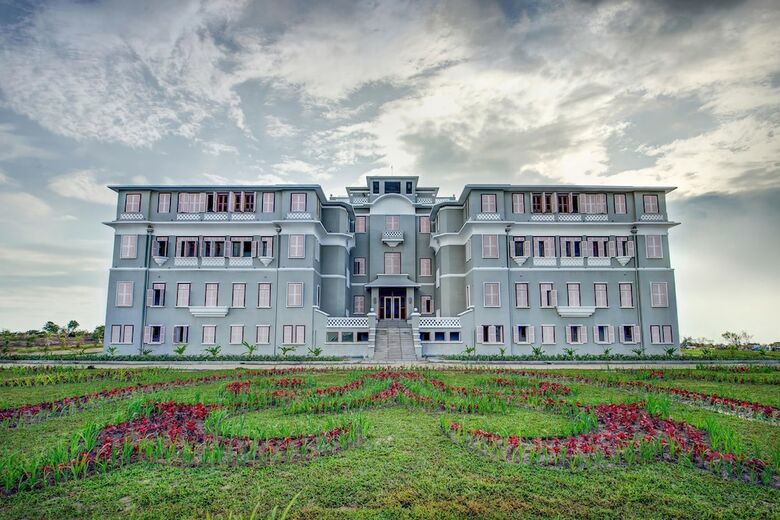 Hotel Le Bokor Palace