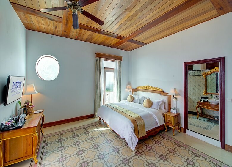 Hotel Le Bokor Palace