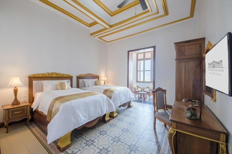 Hotel Le Bokor Palace