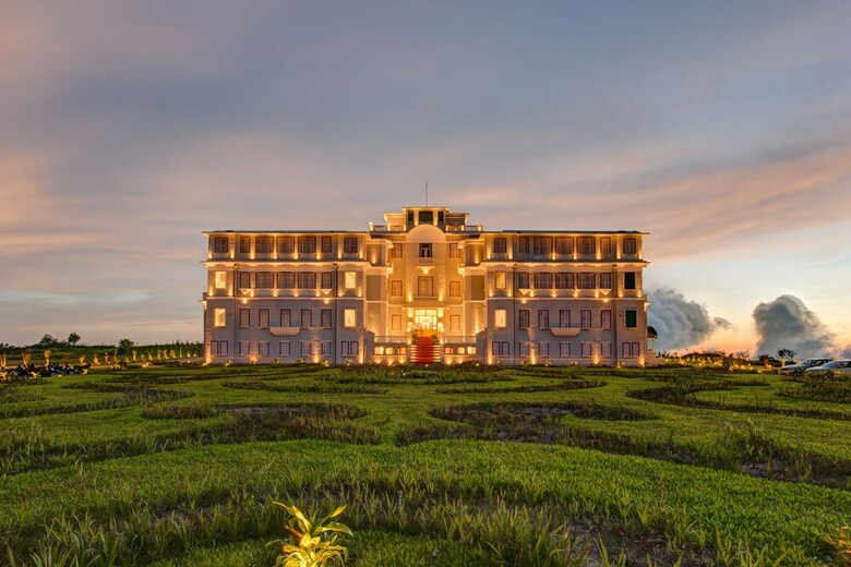 Hotel Le Bokor Palace