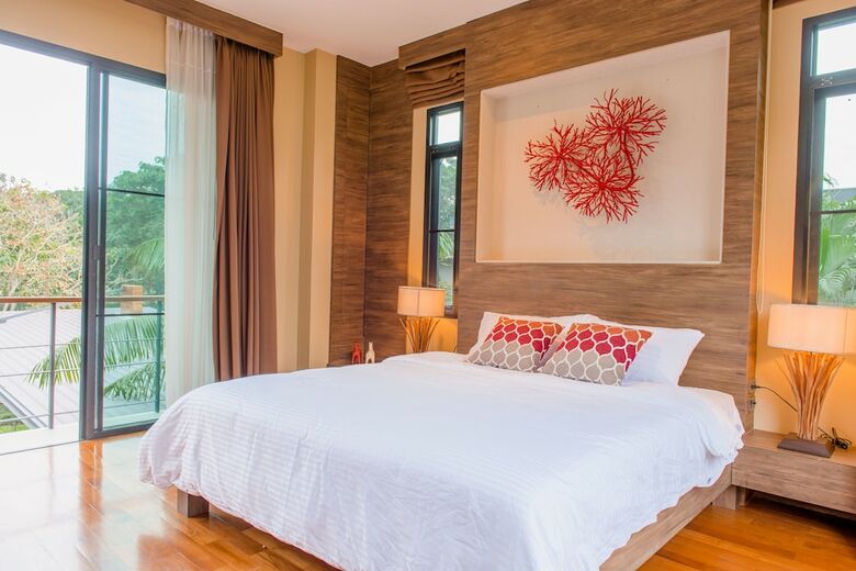 Moin Lakeside Pool Villa Chiangmai