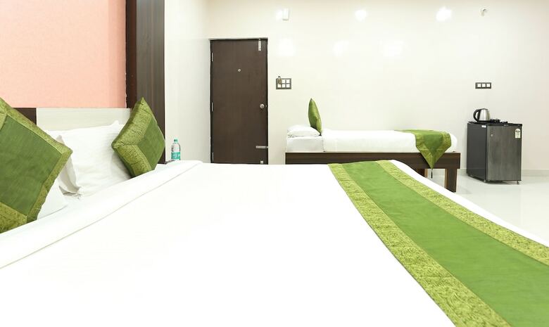 Hotel Treebo Habitat Suites And Rooms