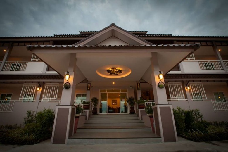 Hotel Chiang Kham Grand Villa