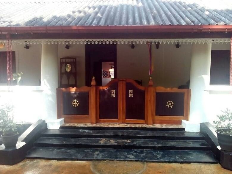 Hotel Walawwa Guest House