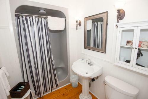 Mahone Bay Bed And Breakfast