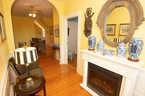 Mahone Bay Bed And Breakfast