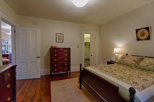 Rayski Guest House