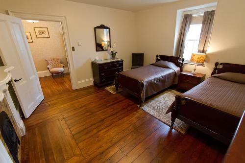 Rayski Guest House