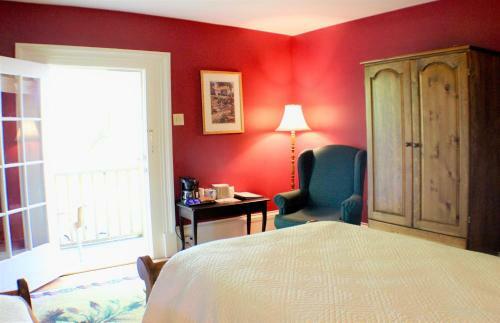 Evangeline Motel