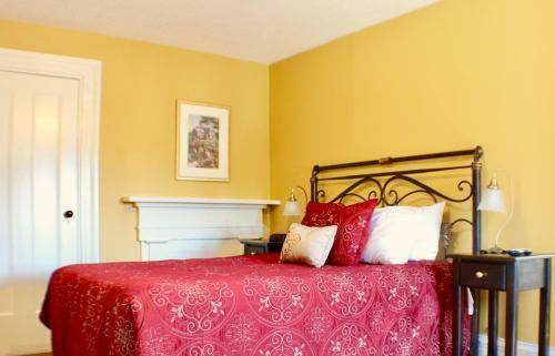 Evangeline Motel