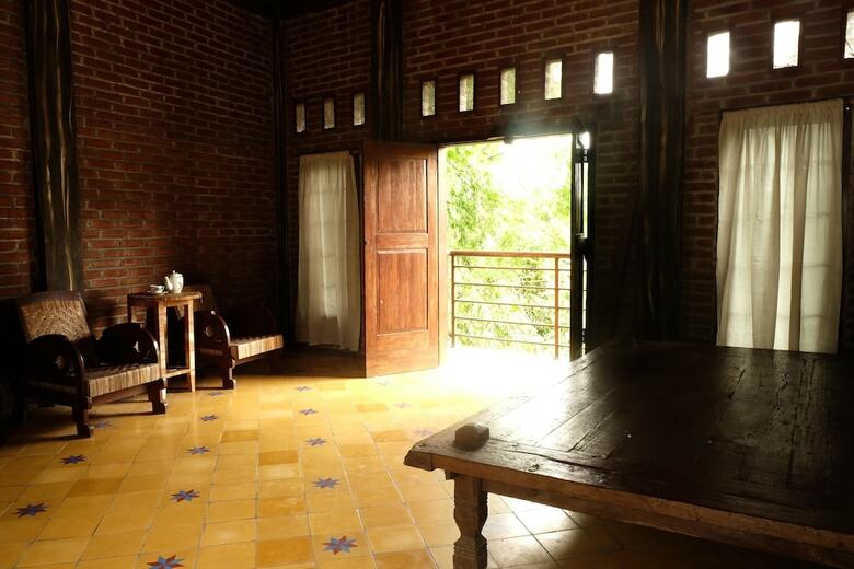 Villa Bedog Riverside