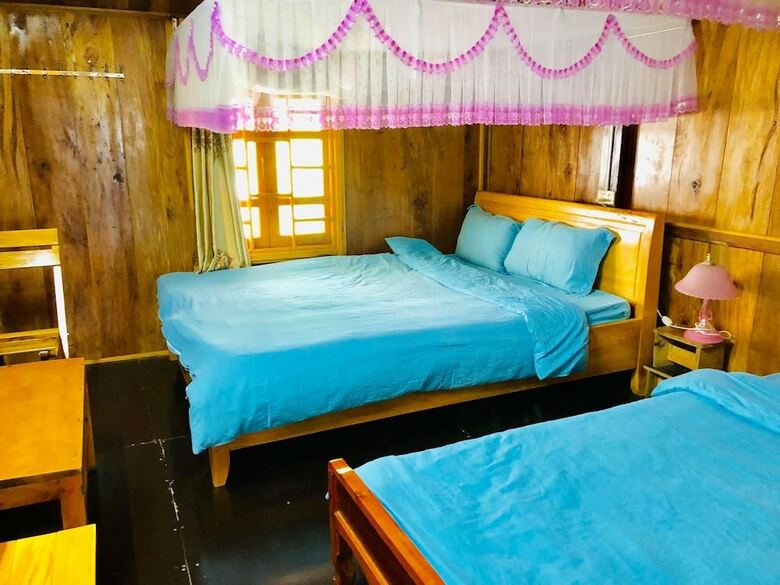 Hotel H'mong Stilt House