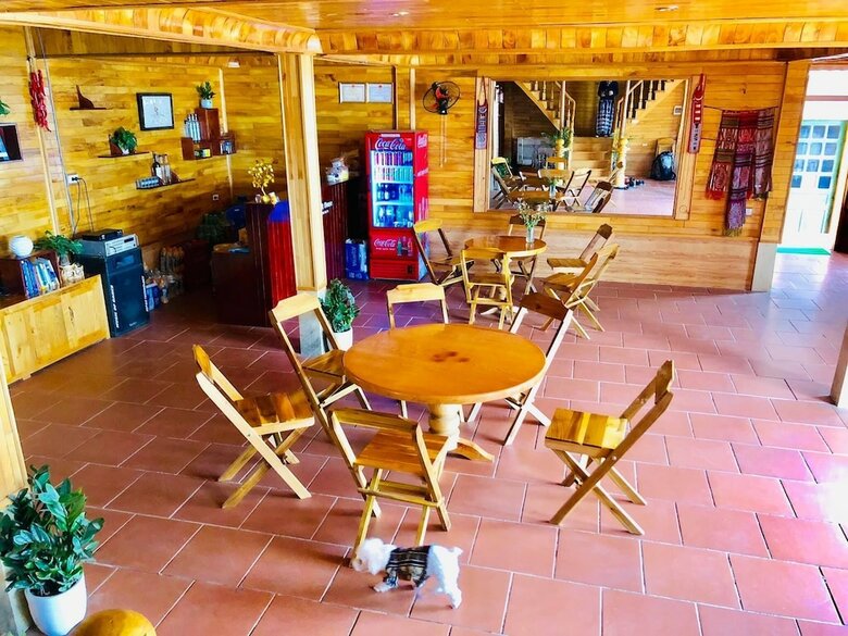 Hotel H'mong Stilt House