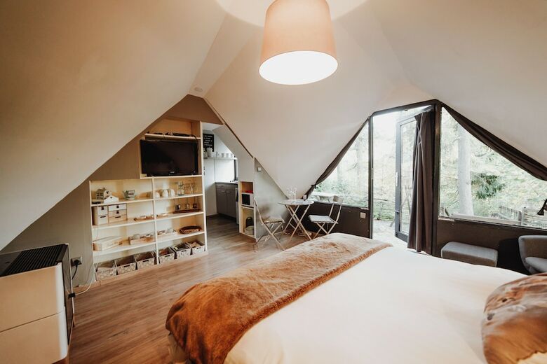 Hotel At Home
