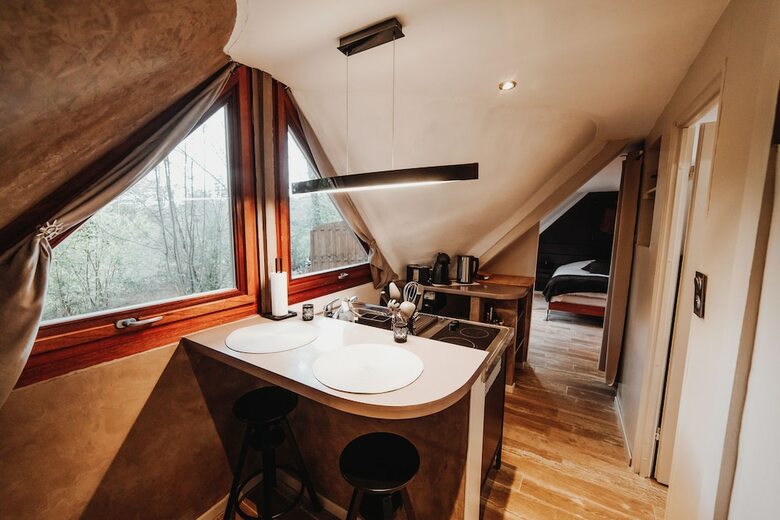 Hotel At Home