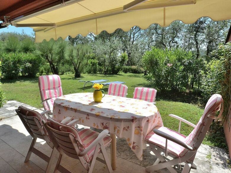 Apartamento Residence Paradiso Del Garda With Pool