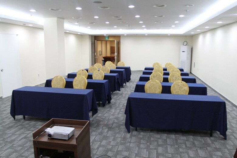 Adonis Hotel