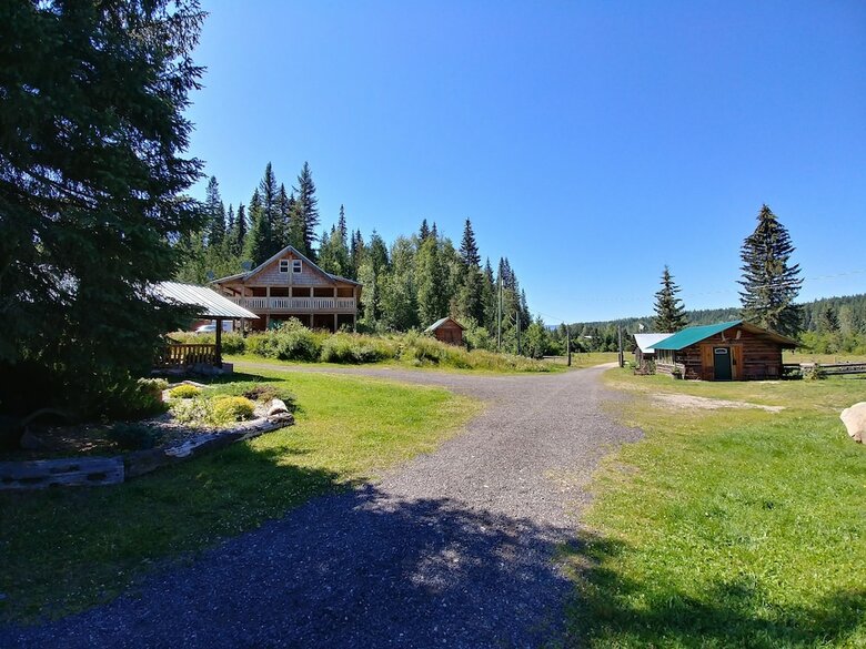 Bed & Breakfast Wolfwood Guest Ranch