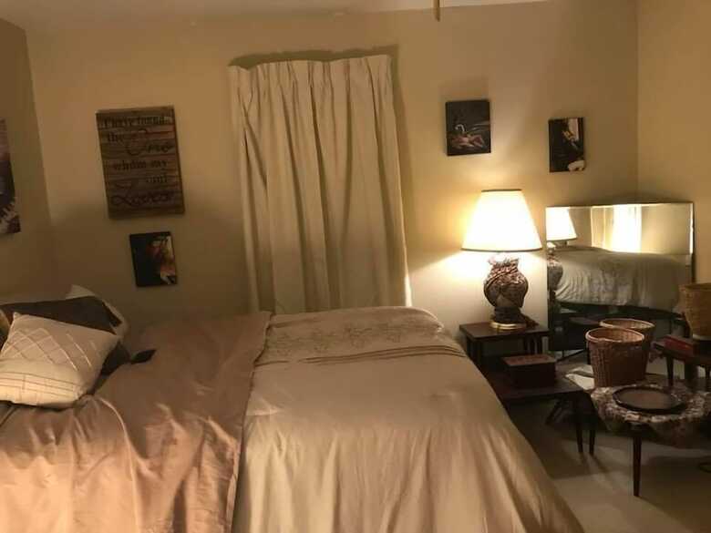 Bed & Breakfast Laid Back Manor