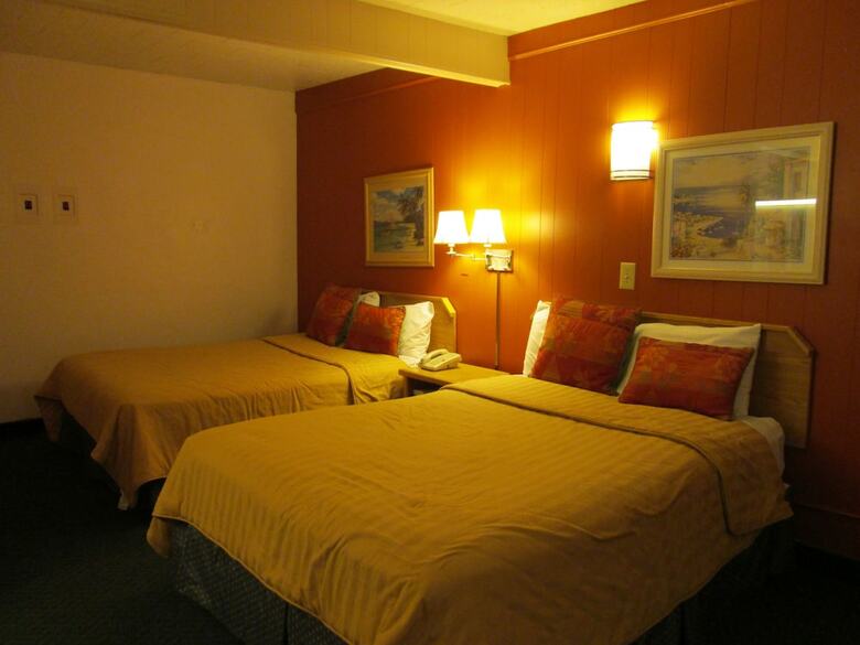 Town House Motel Inc