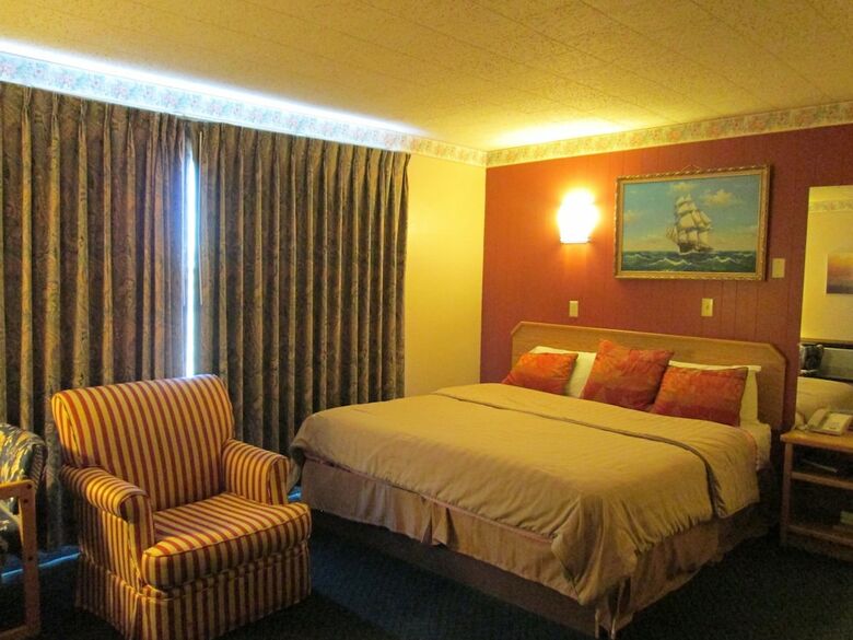 Town House Motel Inc