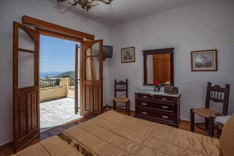 Villa Petrinos Milos
