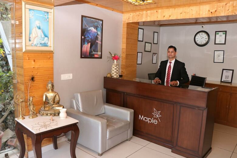 Hotel Maple Resort By Aamod