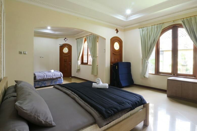Hostal Maharani Guesthouse Tebet Syariah