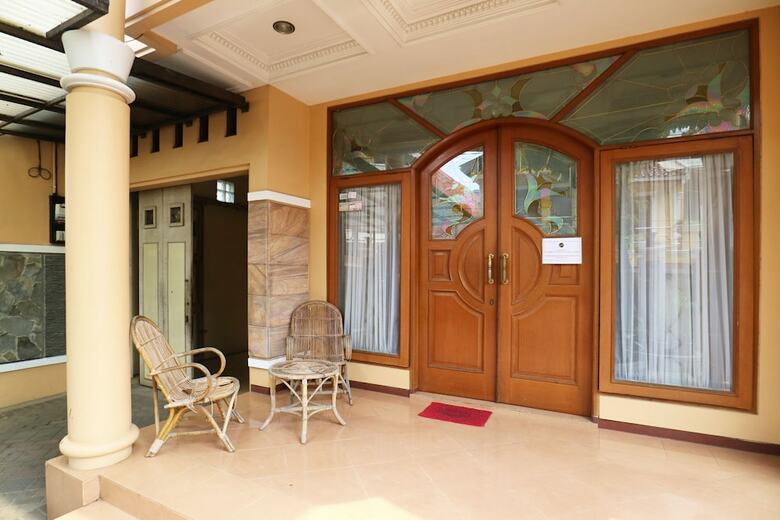 Hostal Maharani Guesthouse Tebet Syariah