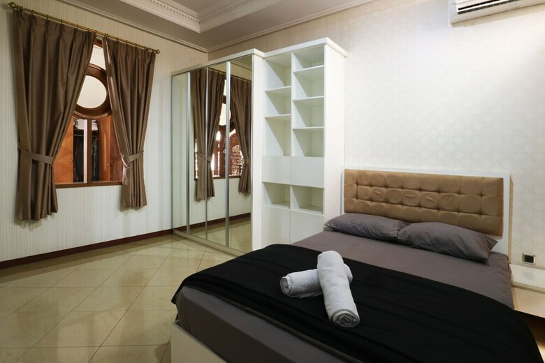 Hostal Maharani Guesthouse Tebet Syariah