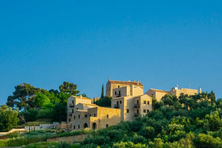 Alistos Hotel