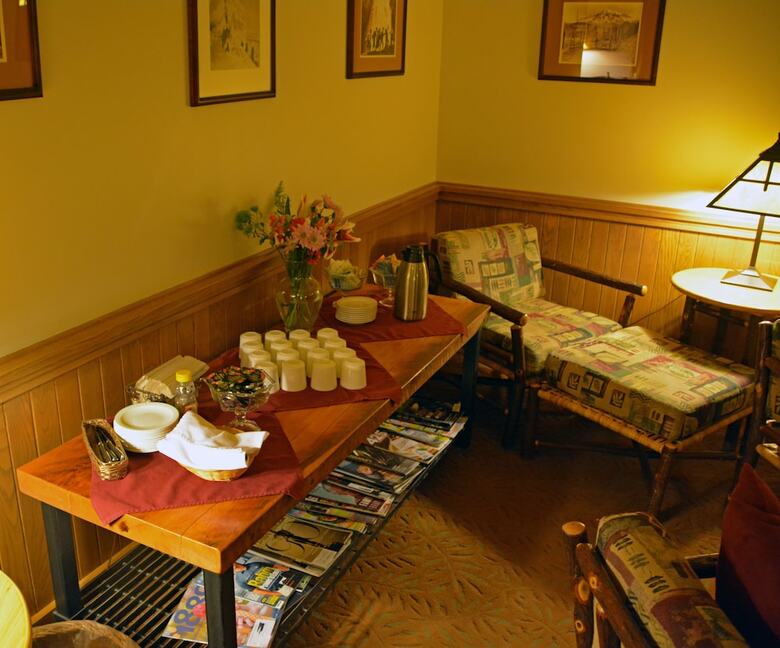 Hotel National Park Inn