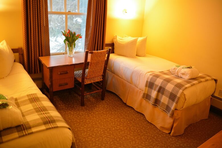 Hotel National Park Inn