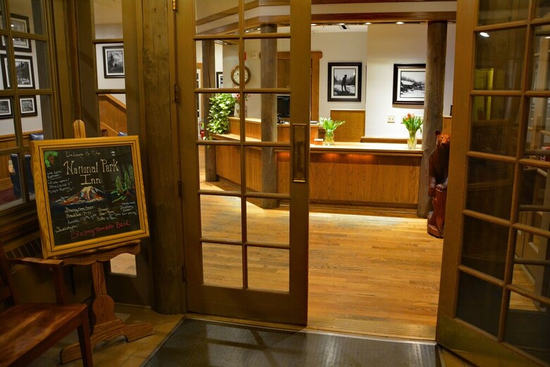 Hotel National Park Inn