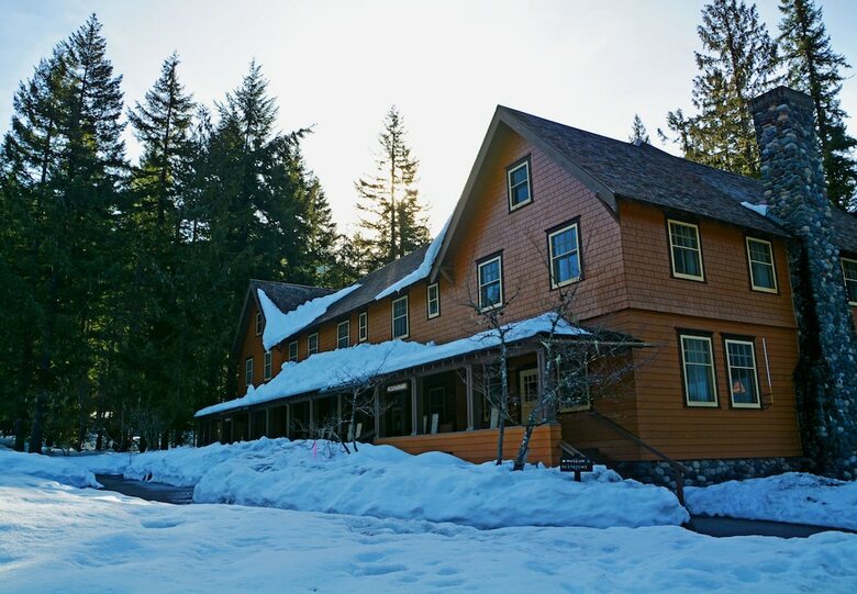 Hotel National Park Inn