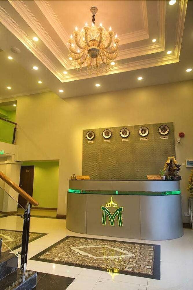 Royal Malikha Hotel
