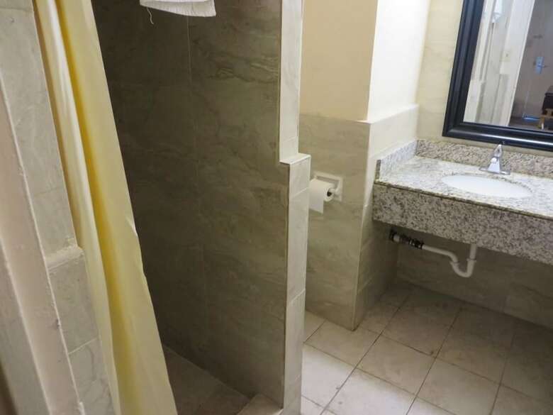 Hotel Budgetel Inn & Suites