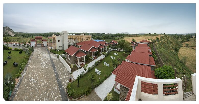 Hotel The Lohana Village Resort
