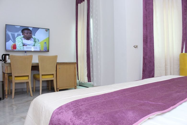 Paradisia Hotel