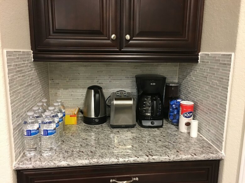 Lake Front House 4br2b In West Houston