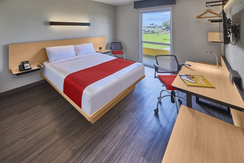 Hotel City Express Tepic